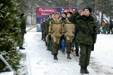 Учащиеся старших классов Ленинградской области побывали военнослужащими
